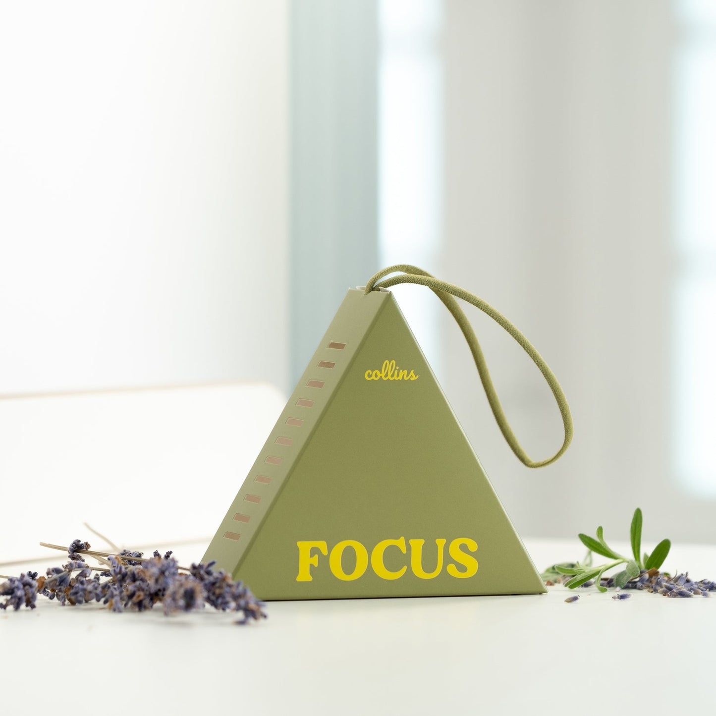 9to5 Studios_Collins Fragrance Sachet 30g Focus