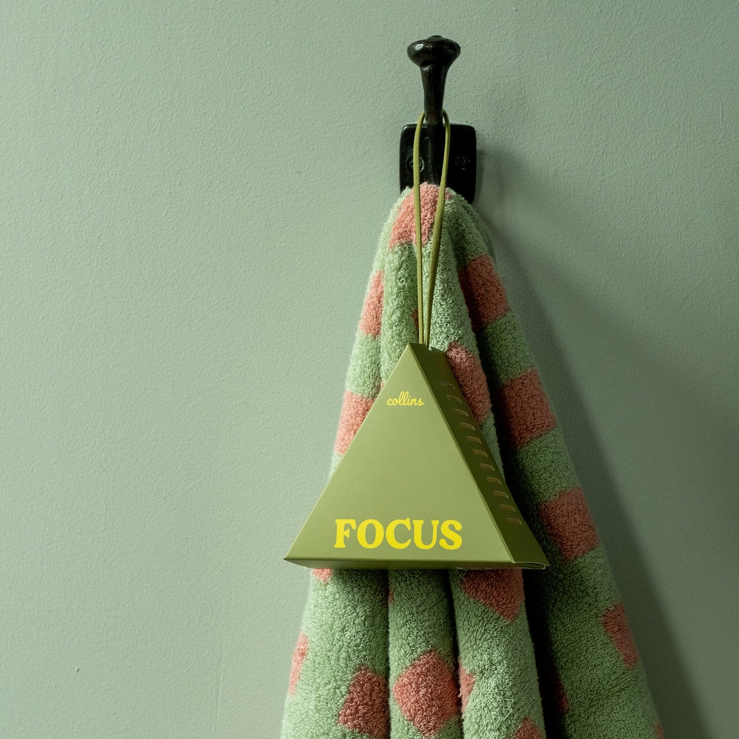 9to5 Studios_Collins Fragrance Sachet 30g Focus