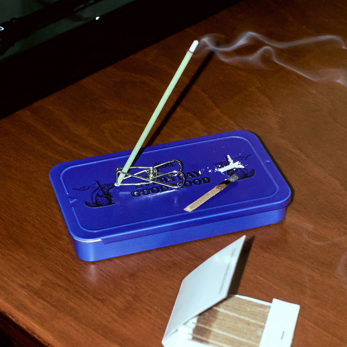 9to5 Studios_Collins Natural Incense Sticks Splash Diving
