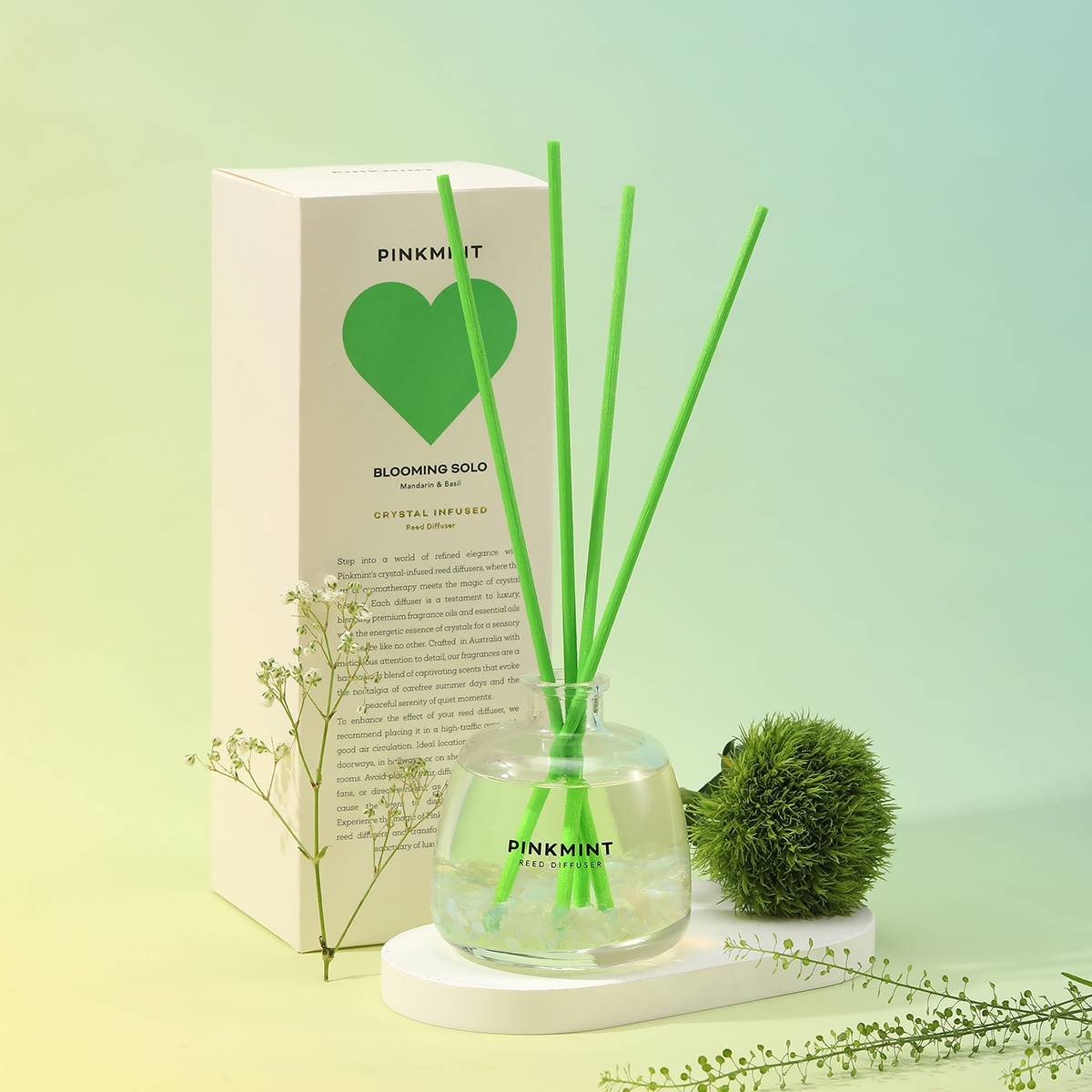 Pinkmint Candle: Blooming Solo Reed Diffuser