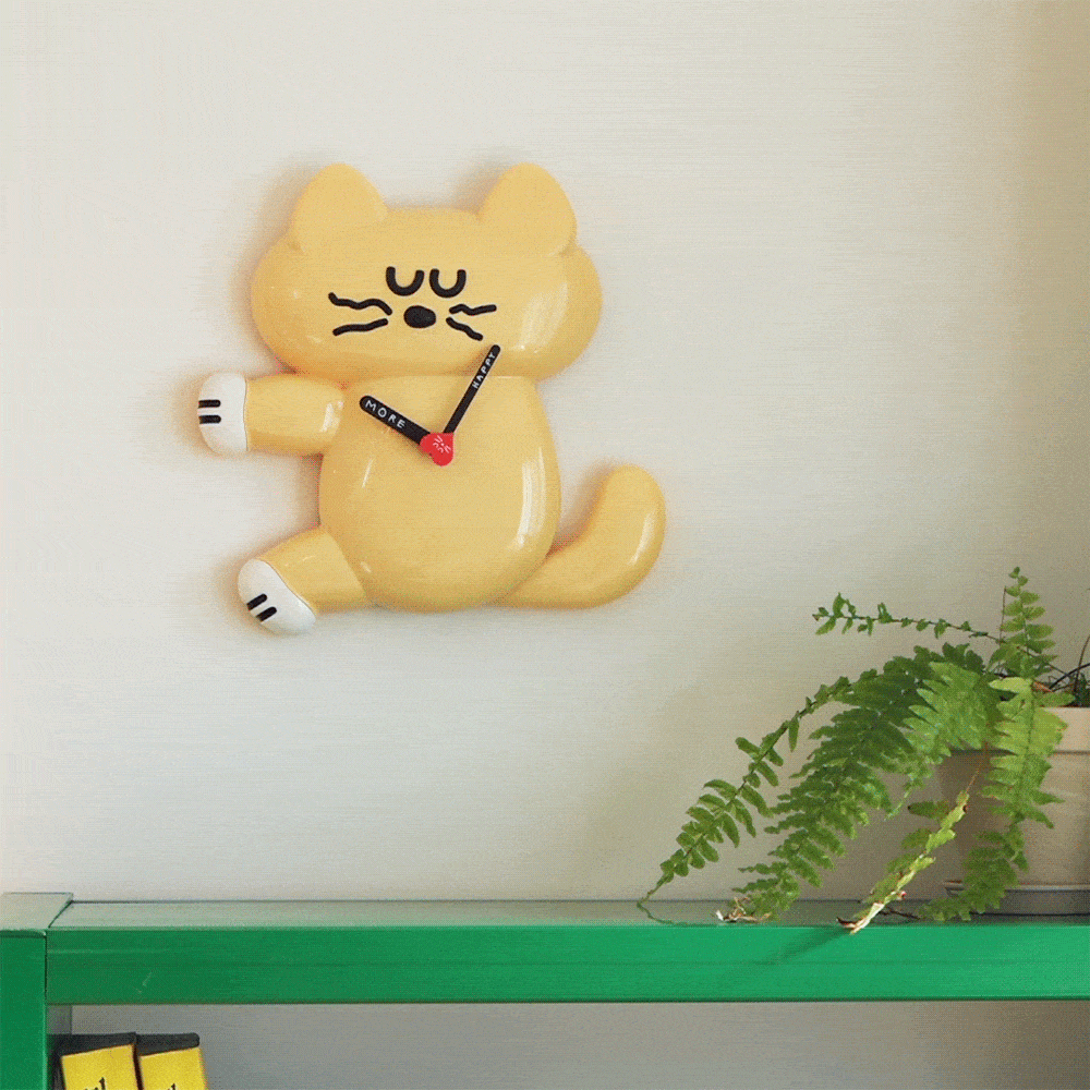 9to5 Studios_Romane Brunch Brother Mogry Moving Wall Clock