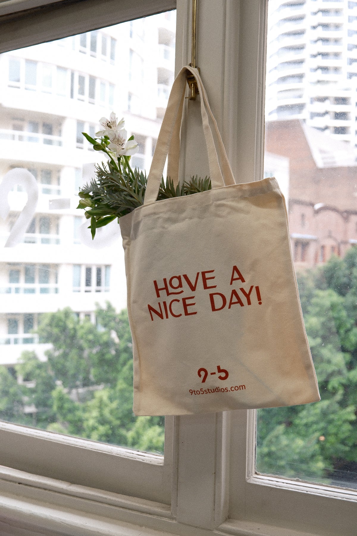 9to5 Studios_9to5 Studios 'HAVE A NICE DAY' Tote Bag