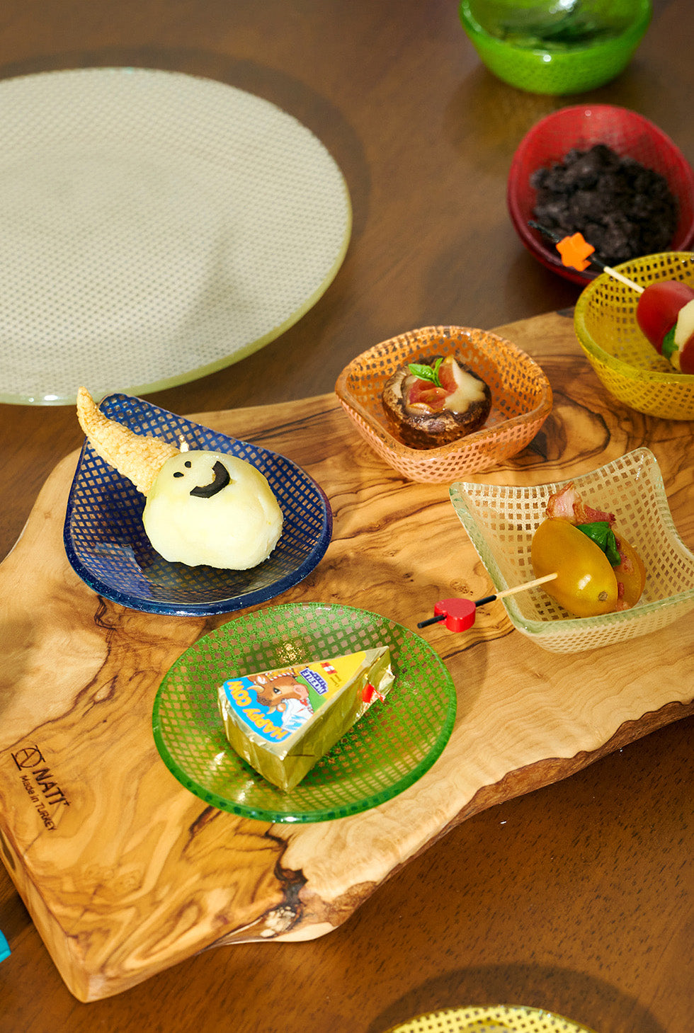 9to5 Studios_Eding CHECKY Waterdrop Sauce Plate