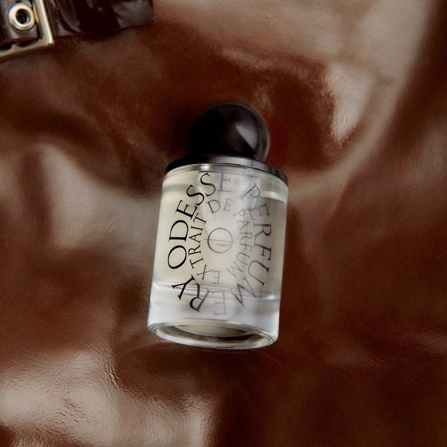 9to5 Studios Odesse Deep Orchid Extrait De Parfum