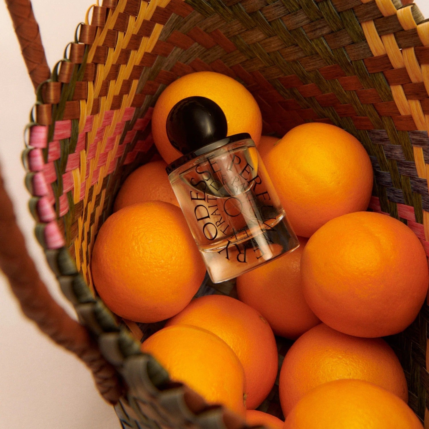 9to5 Studios Odesse Santal D'Orange Extrait De Parfum