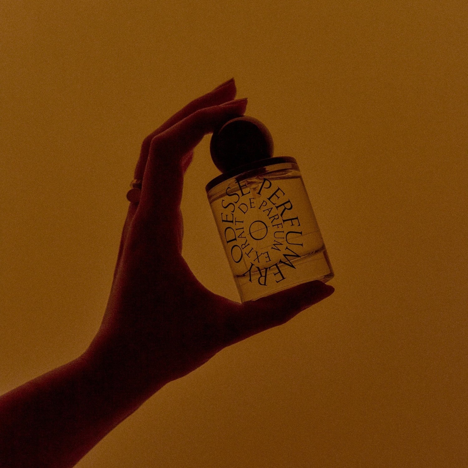 9to5 Studios Odesse The Valley Extrait De Parfum