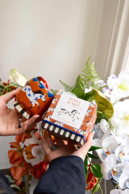 Paddywax A Dopo Horse Candle in hand-painted horse ceramic, inspired by golden sunsets with sea salt and amber scent