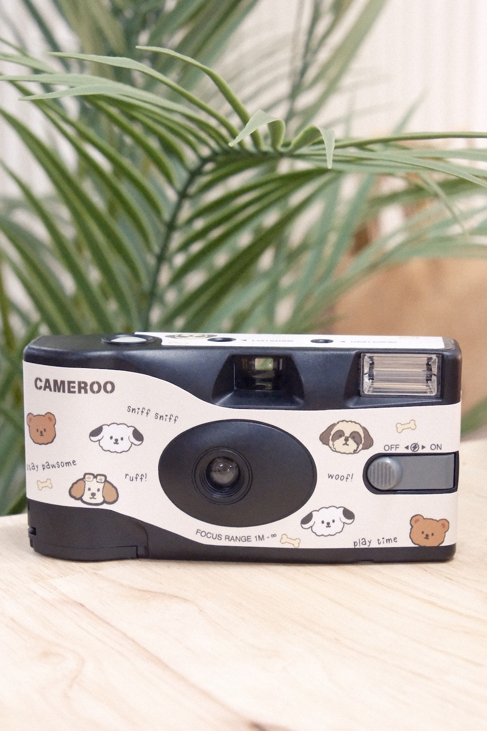 9to5 Studios Cameroo Disposable 35mm Film Camera - Puppy Parade