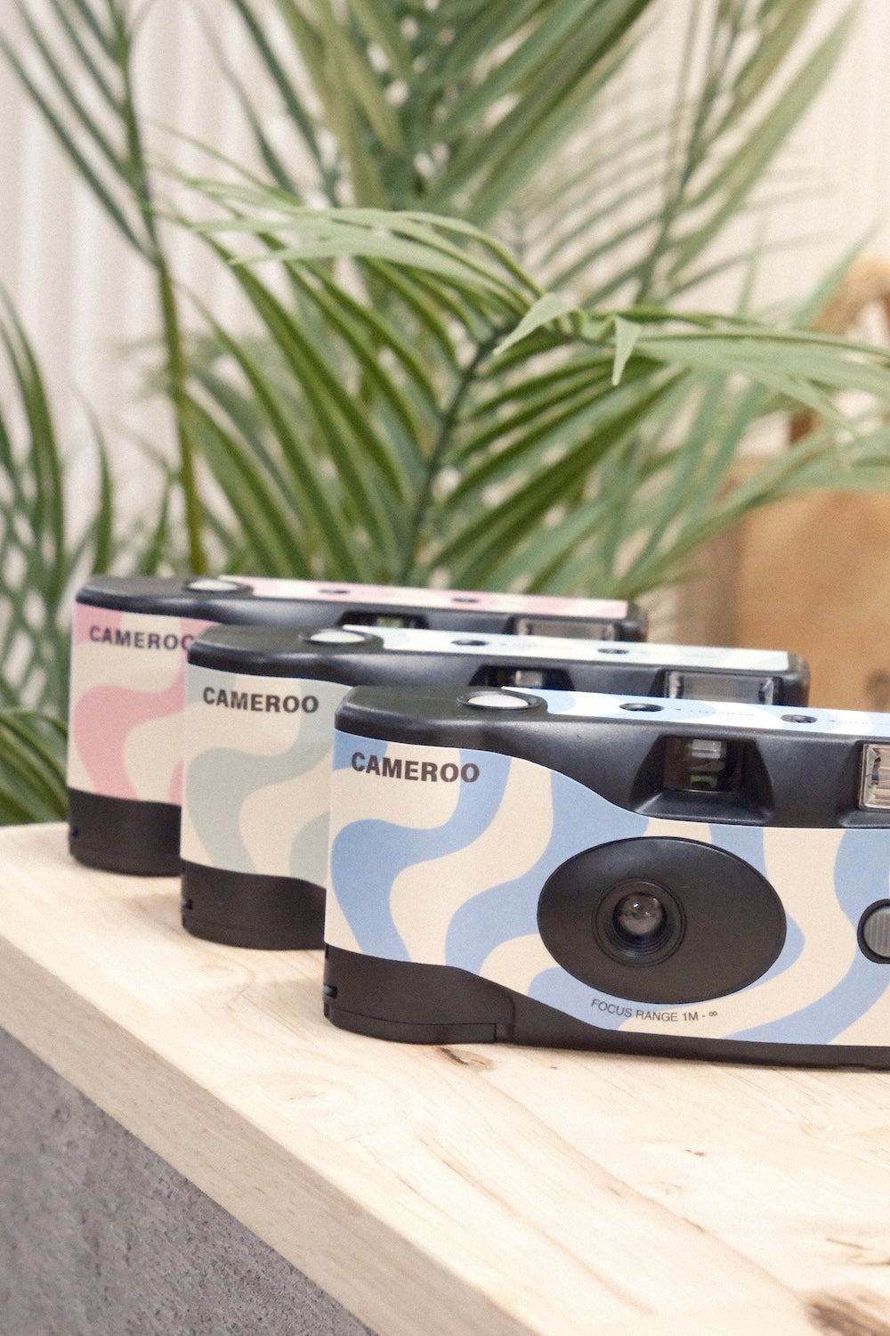 9to5 Studios Cameroo Disposable 35mm Film Camera - Wavy - Soft Blush