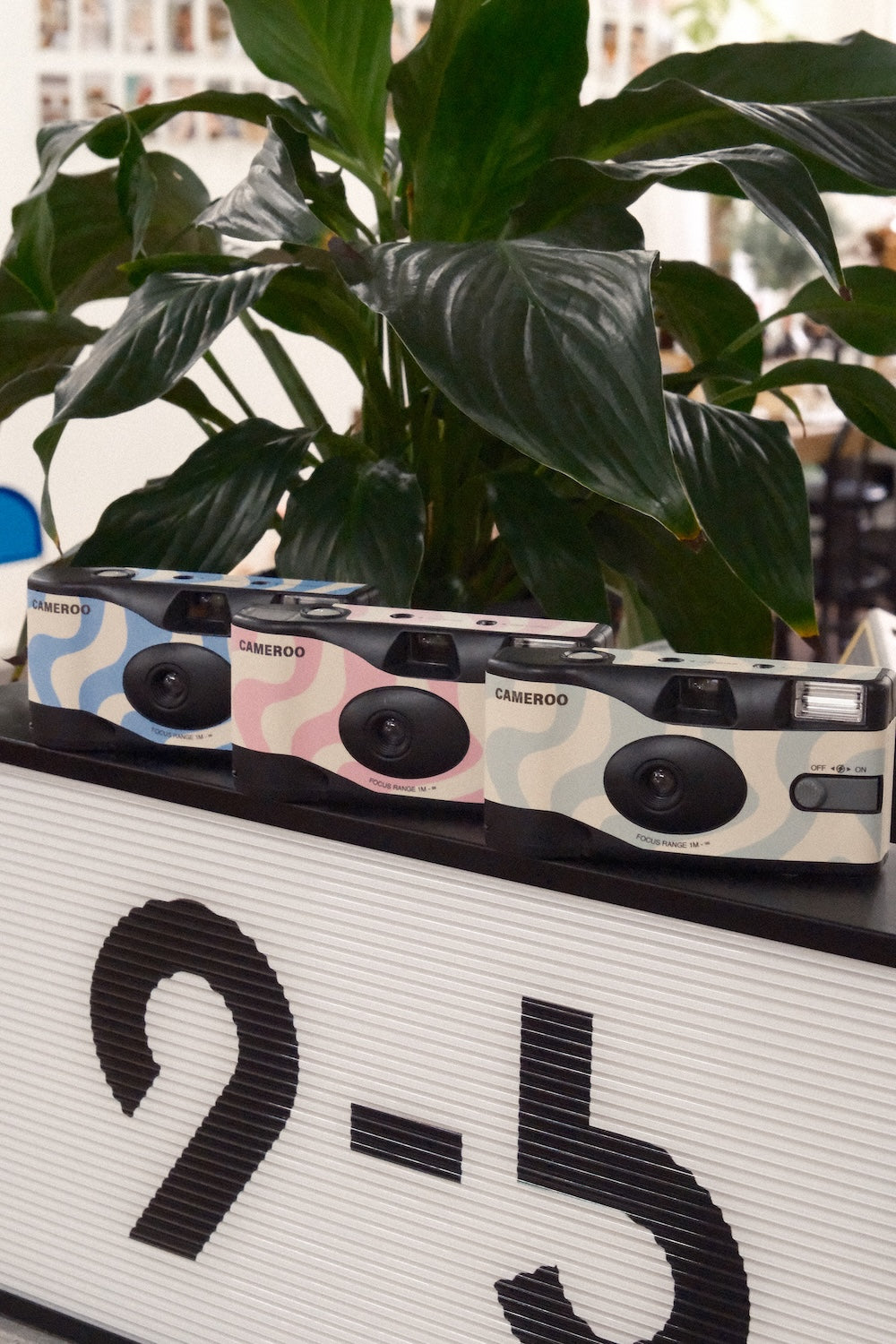 9to5 Studios Cameroo Disposable 35mm Film Camera - Wavy - Soft Blush