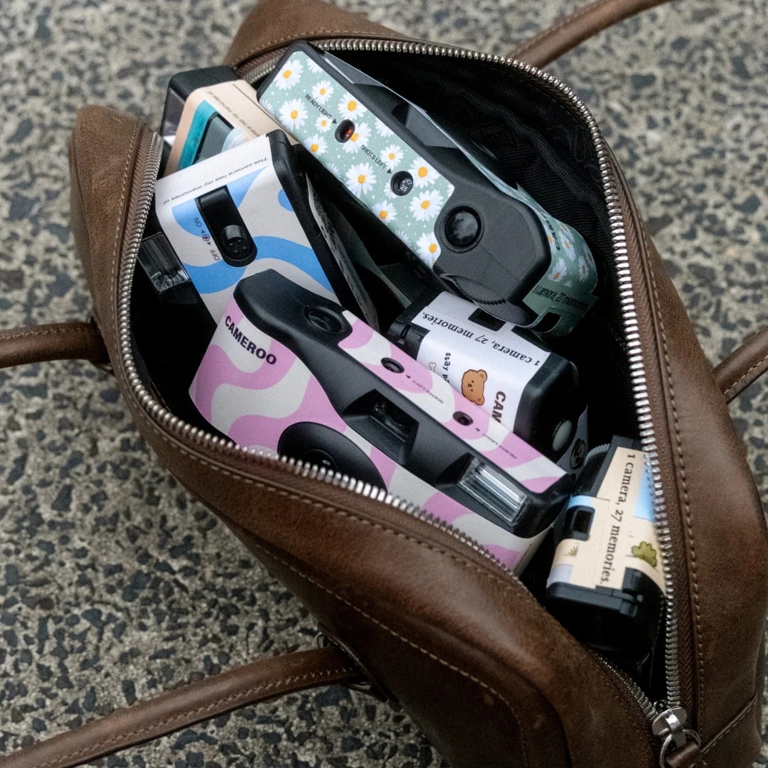 9to5 Studios Cameroo Disposable 35mm Film Camera - Wavy - Muted Sage